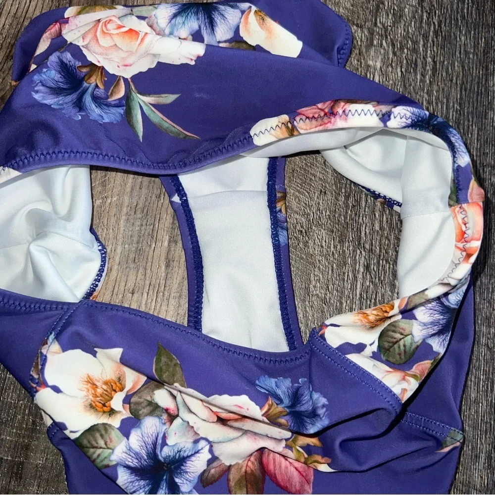 Cupshe orange top tie back & blue floral high waist bottoms size small